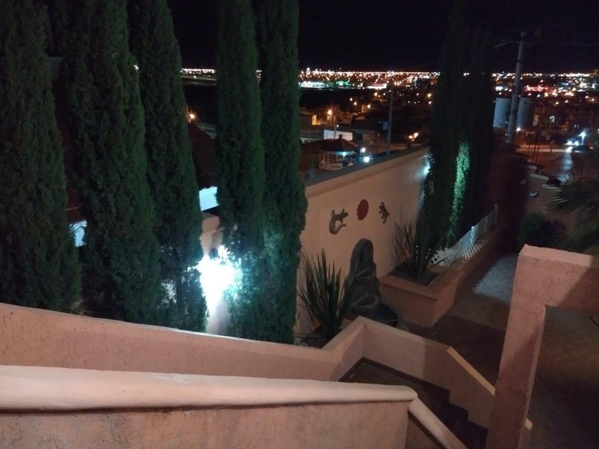 Hermoso Depto por UACH II Con Terraza y linda vista Chihuahua Exterior foto